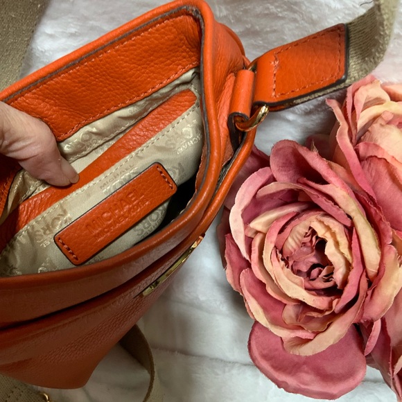 Michael Kors Tangerine Crossbody Bag with Beige Strap - Picture 5 of 5